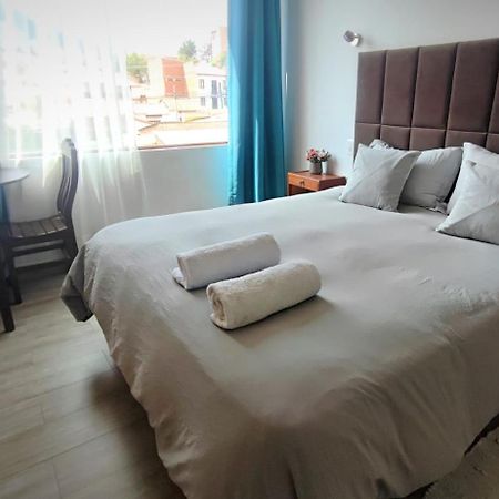 Home Away 苏克雷 外观 照片
