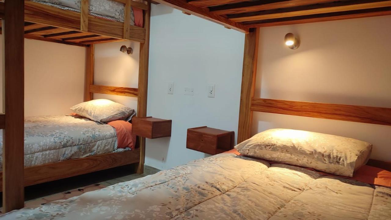 Home Away 苏克雷 外观 照片